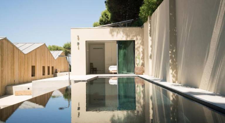Vacation home with jacuzzi, BBQ & private pool | Next to the beach | Perfect for remote work | Pets allowed — photo 5