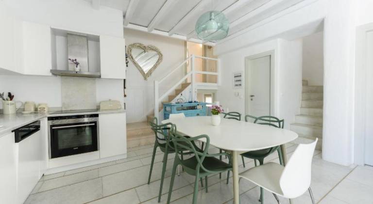 Paros Golden Beach Vacation Home — photo 4