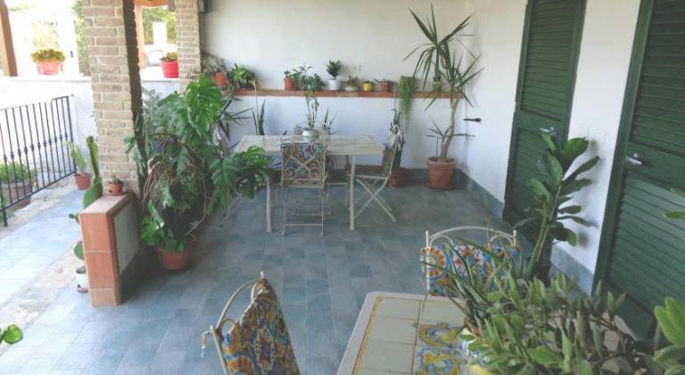 Vacation home with grill, terrace & yard in Sciacca