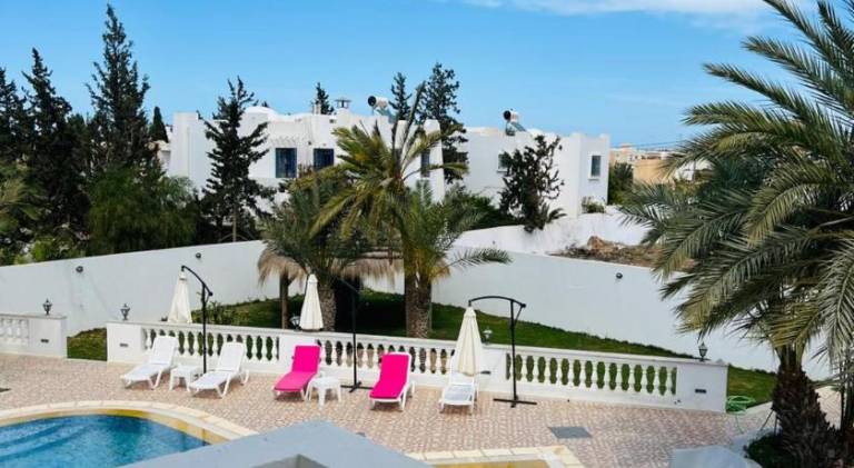 Nice rental apartment with pool, terrace & garden | Pets are welcome — photo 4