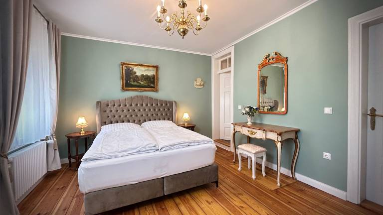 Apartment  Zinna Abbey