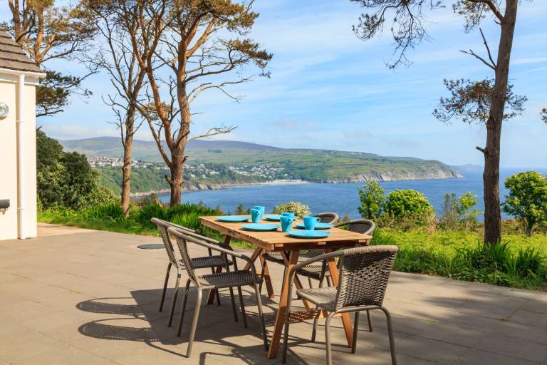 Cottage Lonan