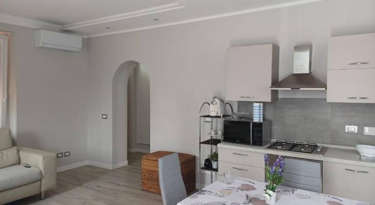 Holiday apartment with yard — photo 2