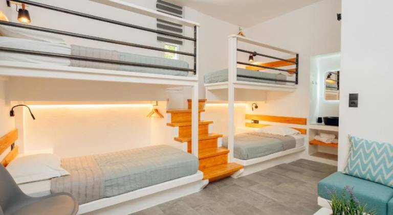 MARIAS PLACE IOS — photo 2