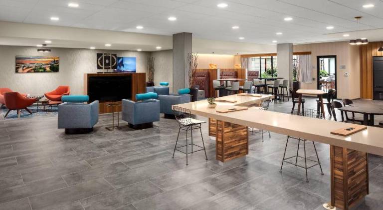 Courtyard by Marriott Seattle Northgate — photo 5