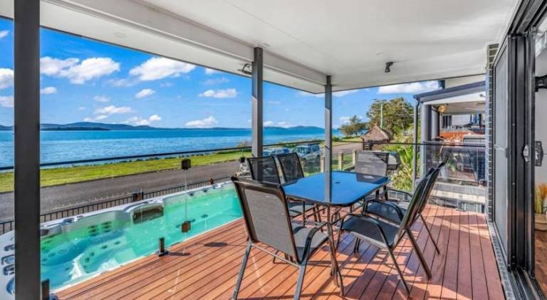 House Lemon Tree Passage