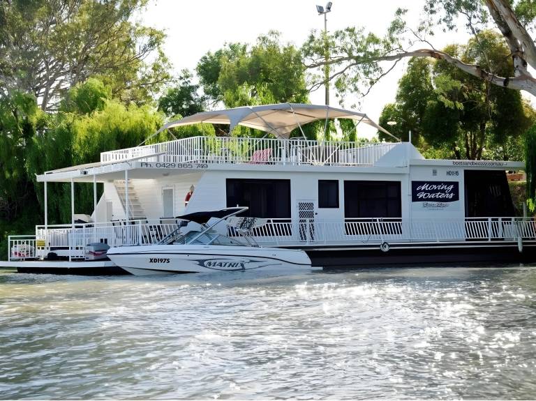 Houseboat Renmark