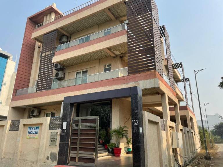 RROOMS Hotel Riddhi Grand