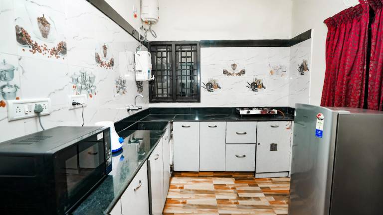 Lovely bungalow with yard & BBQ | Suitable for remote work | Dogs allowed — photo 5