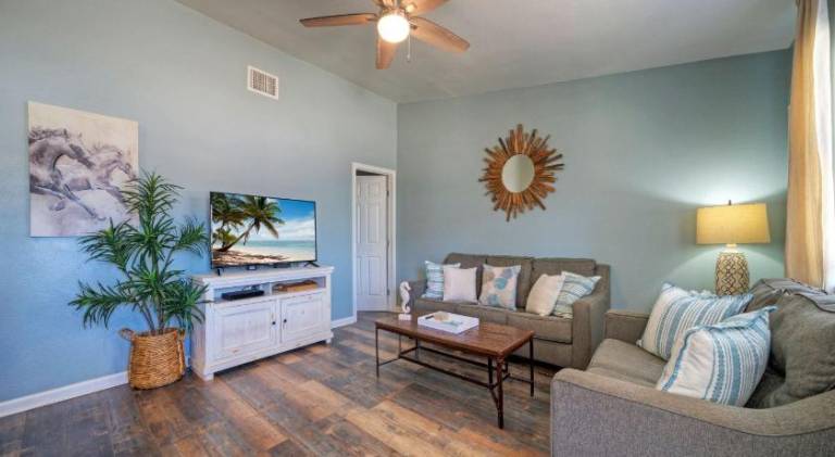 Fully equipped wonderful house with pool | Beach nearby | Dogs allowed in Port Aransas, TX
