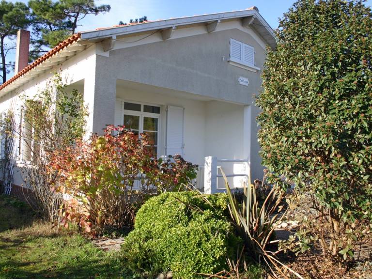 Pleasant vacation home with garden | Close to the beach | Dogs allowed — photo 2