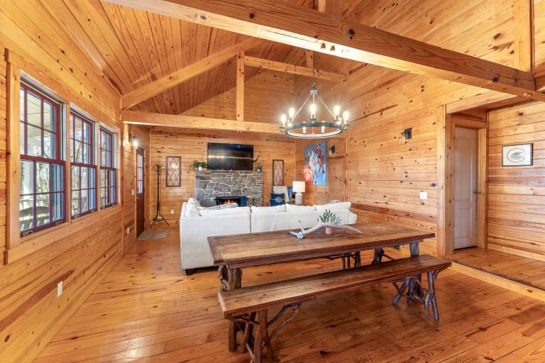 5 Mi to Beaver Lake: Family Cabin w/ Game Room — photo 2