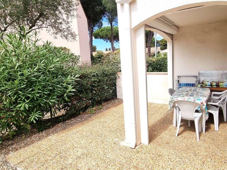 Rental apartment with 1 room for 4 persons in Agde