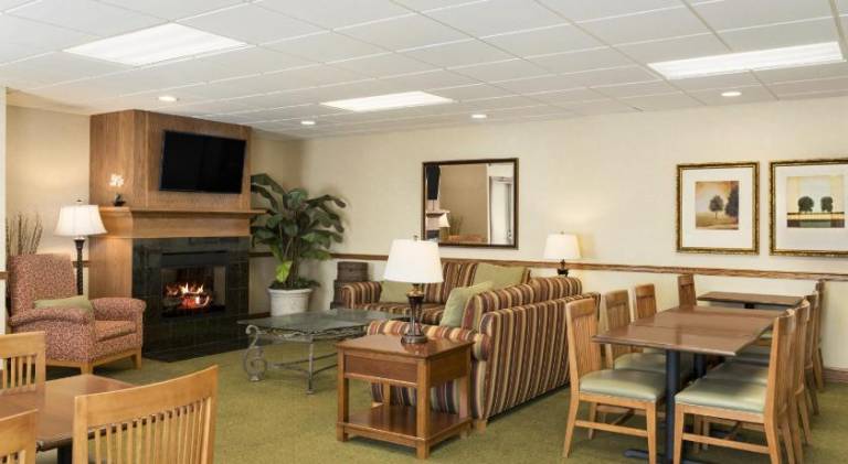 Country Inn & Suites by Radisson, Peoria North, IL — photo 4