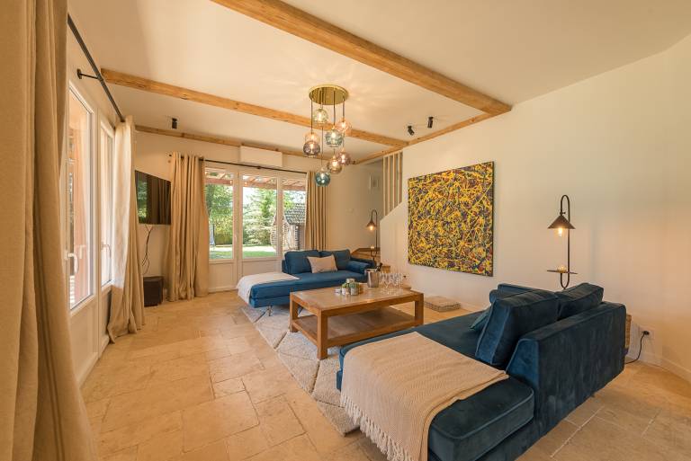 Family-friendly lovely villa with garden, grill & patio | Lake view | Dogs allowed — photo 2
