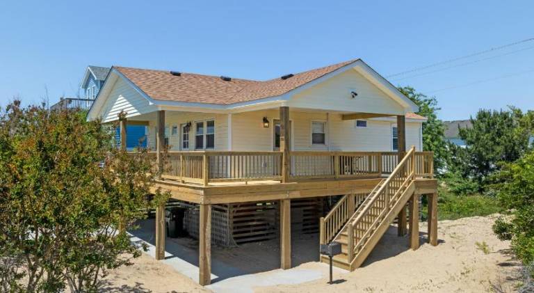 Vacation home with pool in Outer Banks, NC