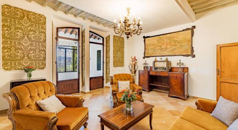 Family-friendly charming villa with jacuzzi, barbeque & private pool | Dogs allowed — photo 3
