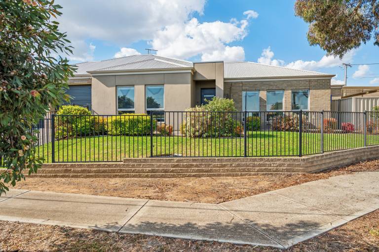 House  Mawson Lakes