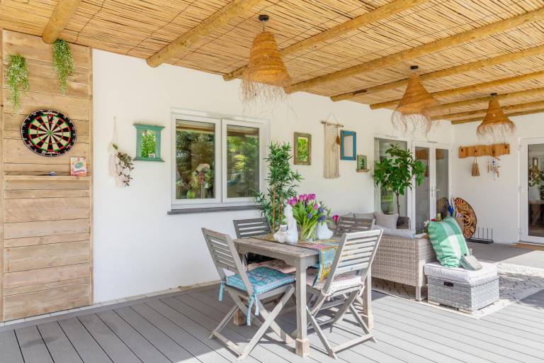 Holiday apartment with garden & barbeque — photo 3