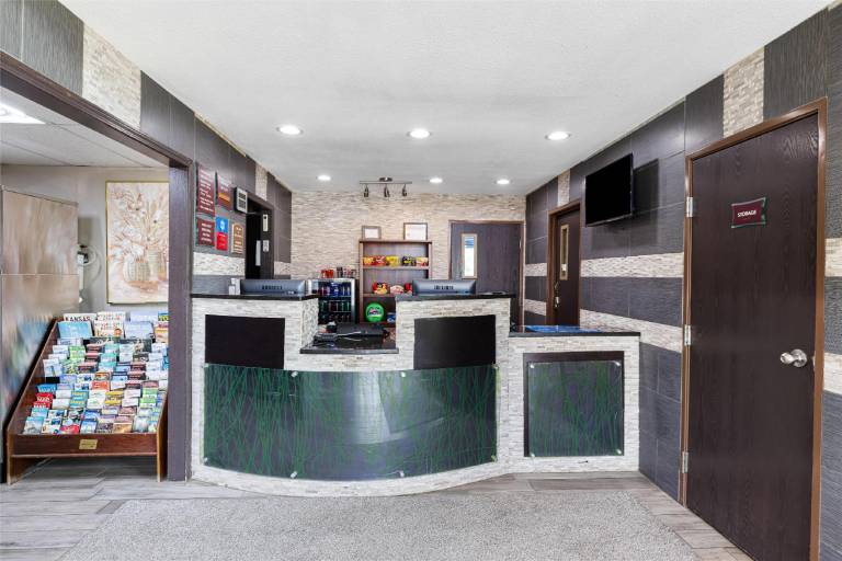 SureStay Plus by Best Western Kearney Liberty North — photo 3