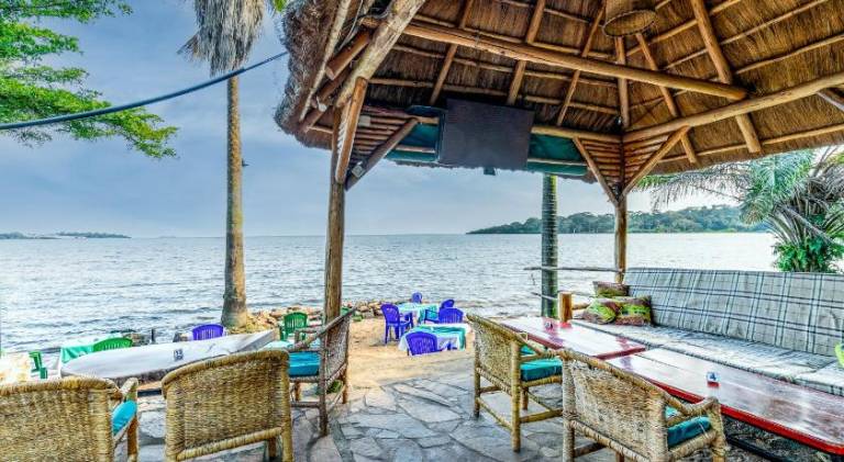2 Friends Beach Hotel — photo 4