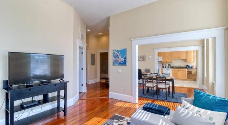 Apartment with 1 room for 5 persons — photo 2