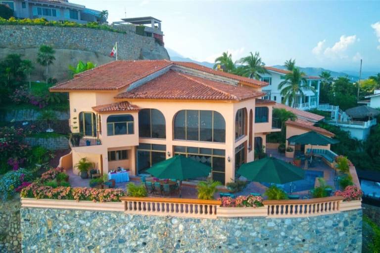 Casa Manzanillo