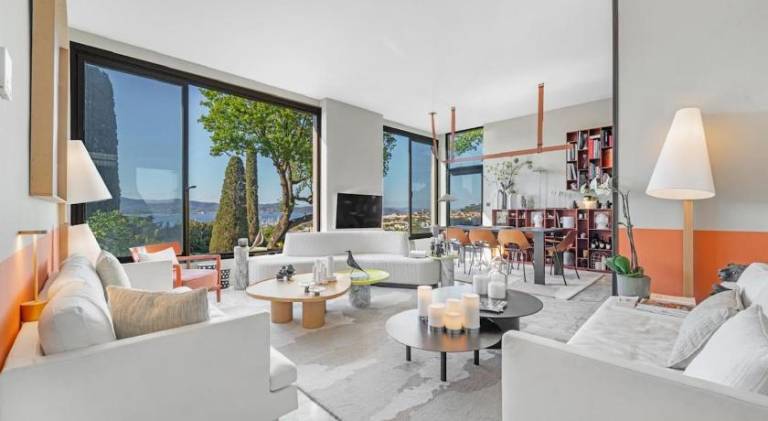 Rental apartment with yard in Saint-Tropez