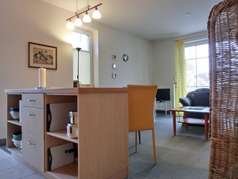 56 m² große 3-Zi.-Fewo 3 Pers. im 1.OG im Haus Lee — photo 2