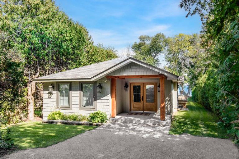 Cabin  Orillia