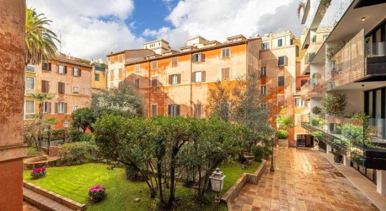 Holiday apartment | Close to Trevi Fountain — photo 2