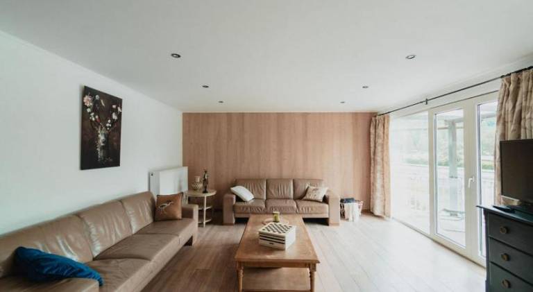 Holiday apartment with patio — photo 2