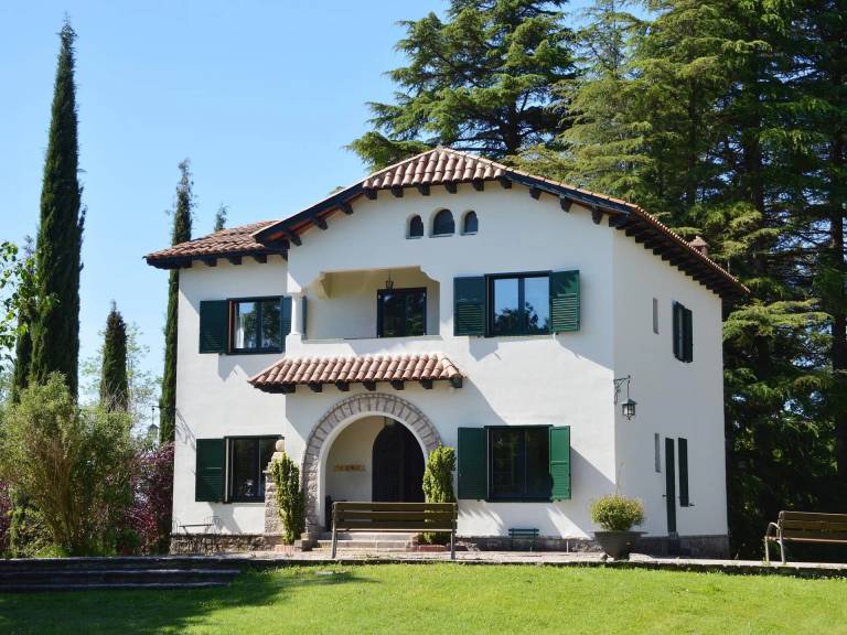 Villa  Sant Boi de Lluçanès