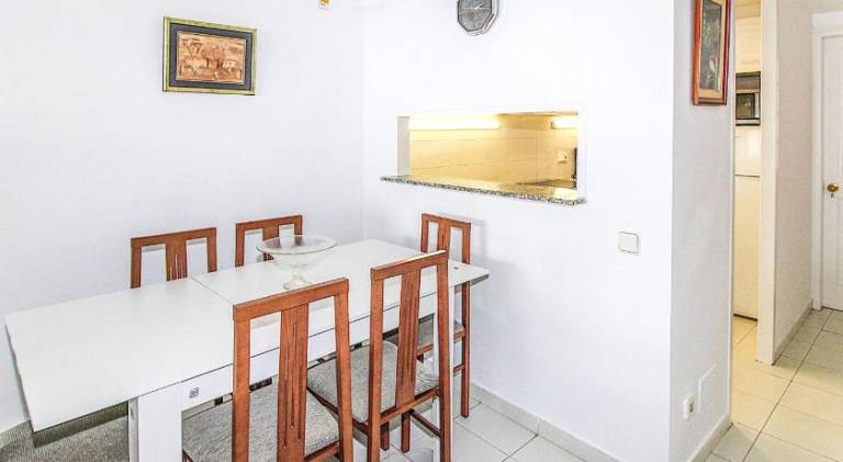 Rental apartment with patio & pool — photo 4