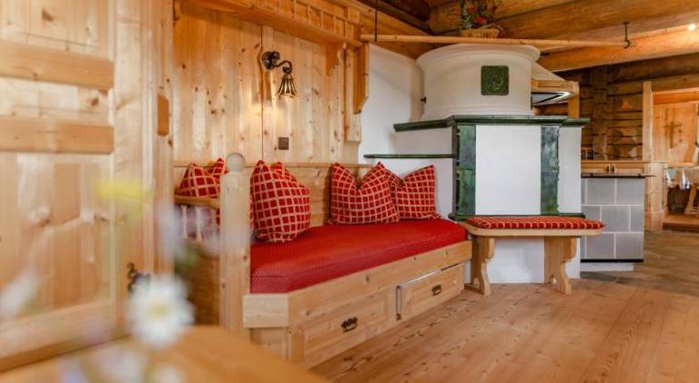 Chalet with patio & garden | Suitable for remote work | Dogs allowed — photo 2