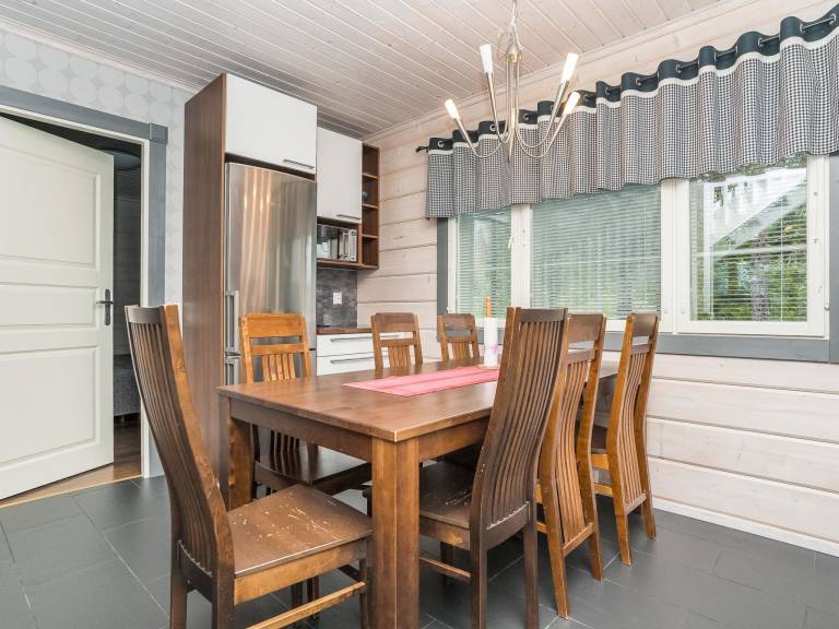 House with sauna, barbeque & patio | Pet-friendly — photo 5