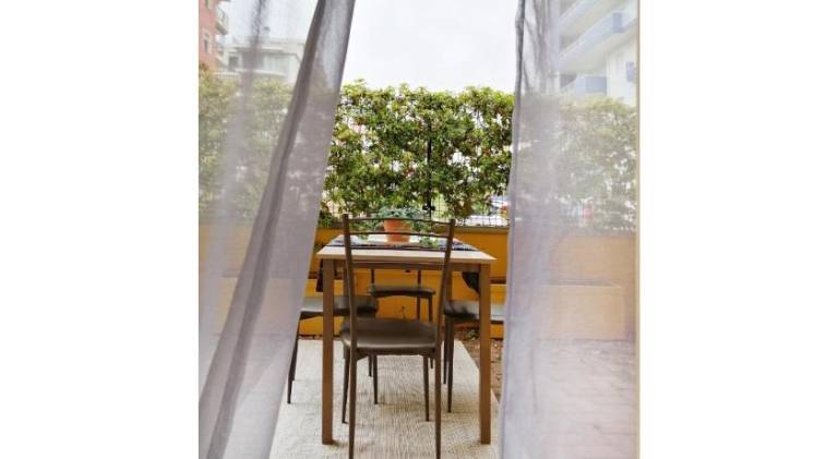Apartment with 2 rooms for 4 persons in Teramo