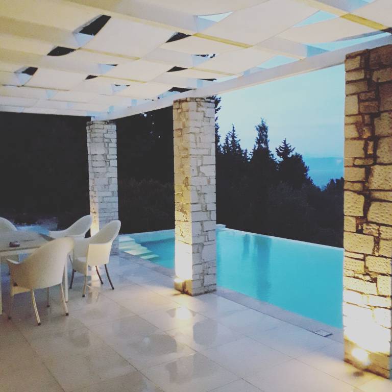 Villa Analipsi
