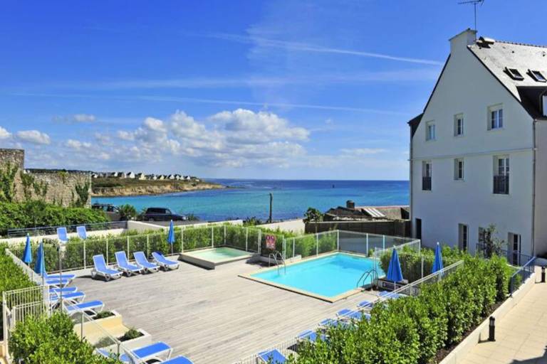Holiday apartment with terrace & sauna | Beach nearby | Pets allowed in Audierne