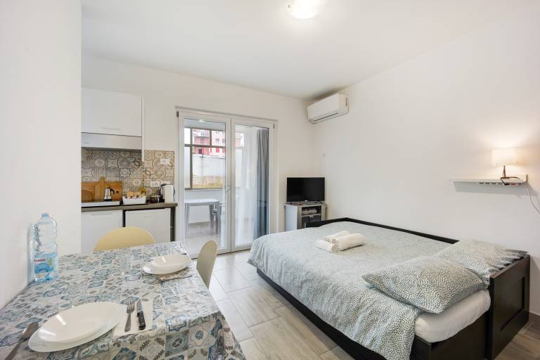 Holiday Home 'Il Gattino Di Porto Appartamento 1' with Shared Pool, Wi-Fi and Air Conditioning — photo 2