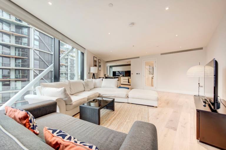 GuestReady A prime stay in Nine Elms
