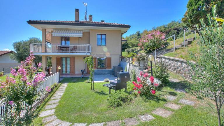 Ferienwohnung  Laveno-Mombello