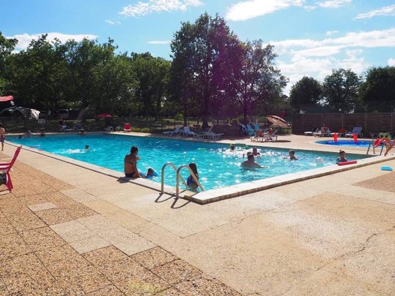 Child-friendly nice mobile home with heated pool | Pets allowed — photo 3