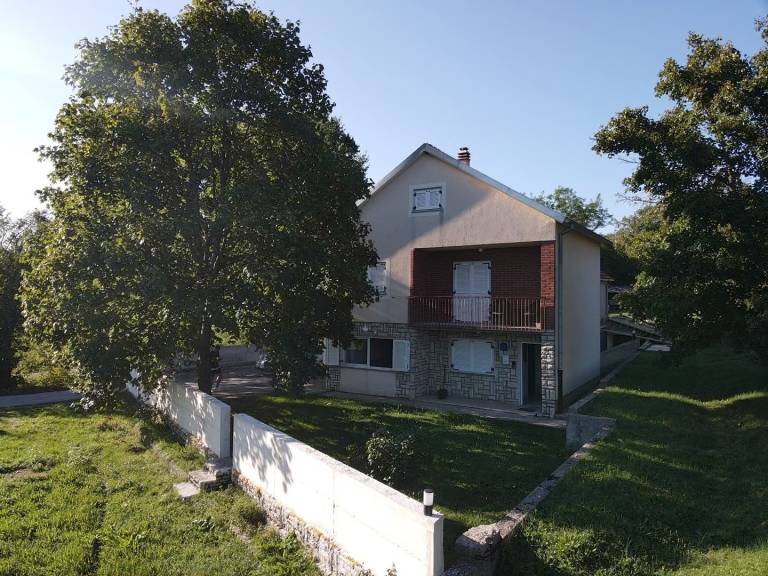 Fully equipped house with yard, patio & barbecue | Dogs allowed in Senj