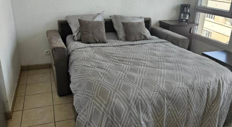Studio confortable Genevois in Annemasse