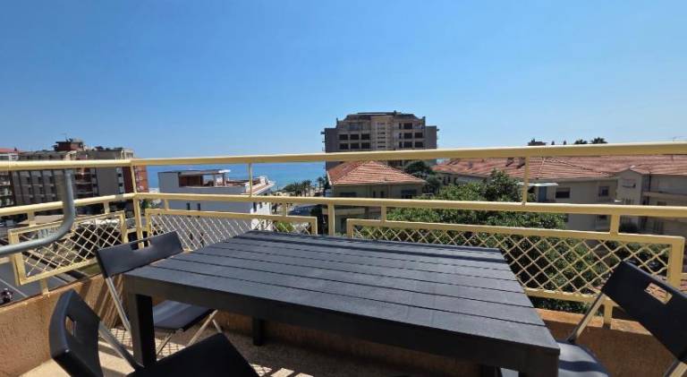 Holiday apartment with 3 rooms for 6 persons — photo 4