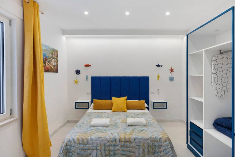 Dolce Vita Apartments – Sorrento with Mountain View, Wi-Fi and Air Conditioning in Sorrento