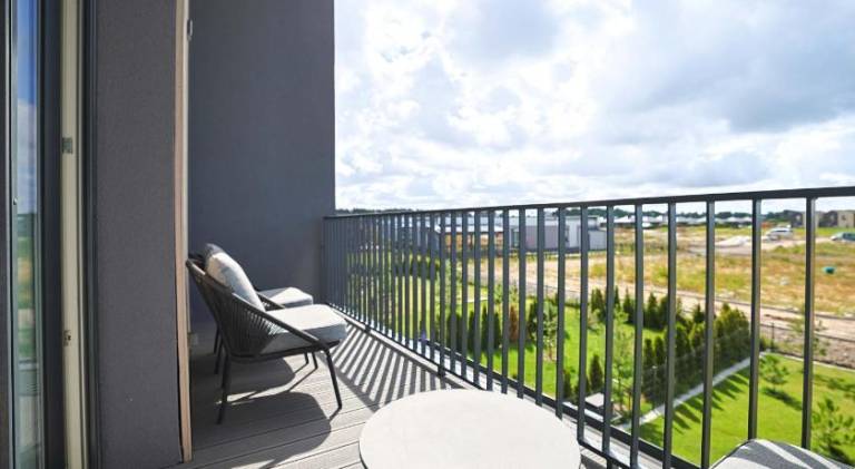 Rental apartment with terrace & pool — photo 4