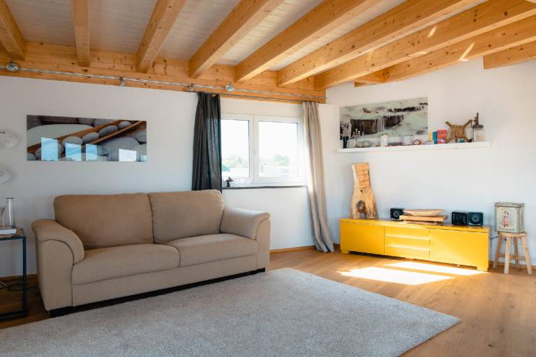 Charming holiday apartment with yard & patio | Pets are welcome in Boeblingen
