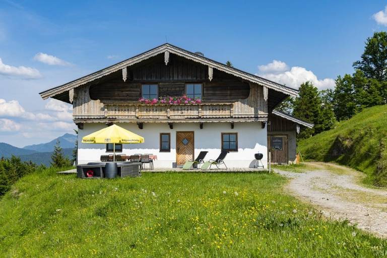 Cabin with terrace & barbeque — photo 2